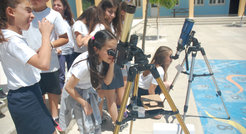 School children do observations during a Columba-Hypatia activity on Cyprus.
