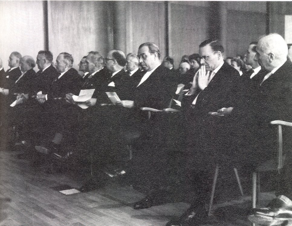 Opening of the Max Planck Institute for Physics and Astrophysics in Munich/Freimann on 9th May 1960. Front row right, with glasses: Ludwig Biermann.