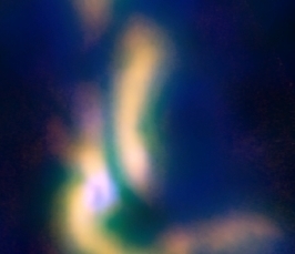  A 3D physico-chemical model of a pre-stellar core. I. Environmental and structural impact on the distribution of CH3OH and c-C3H2